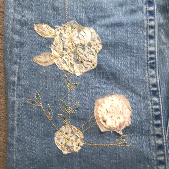 Z. Cavaricci Floral Embroidered Applique Lace Rhinestone Bootcut Jeans size 10 - Picture 10 of 15